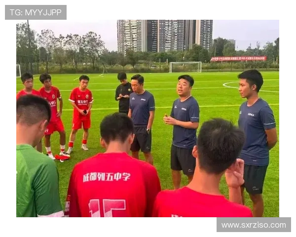 成都足球队选拔赛背后的拼搏故事与荣耀之路 成都足球队选拔赛背后的拼搏故事与荣耀之路